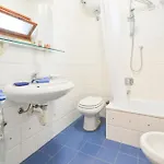 Apartman Golfo Di Campo Pila
